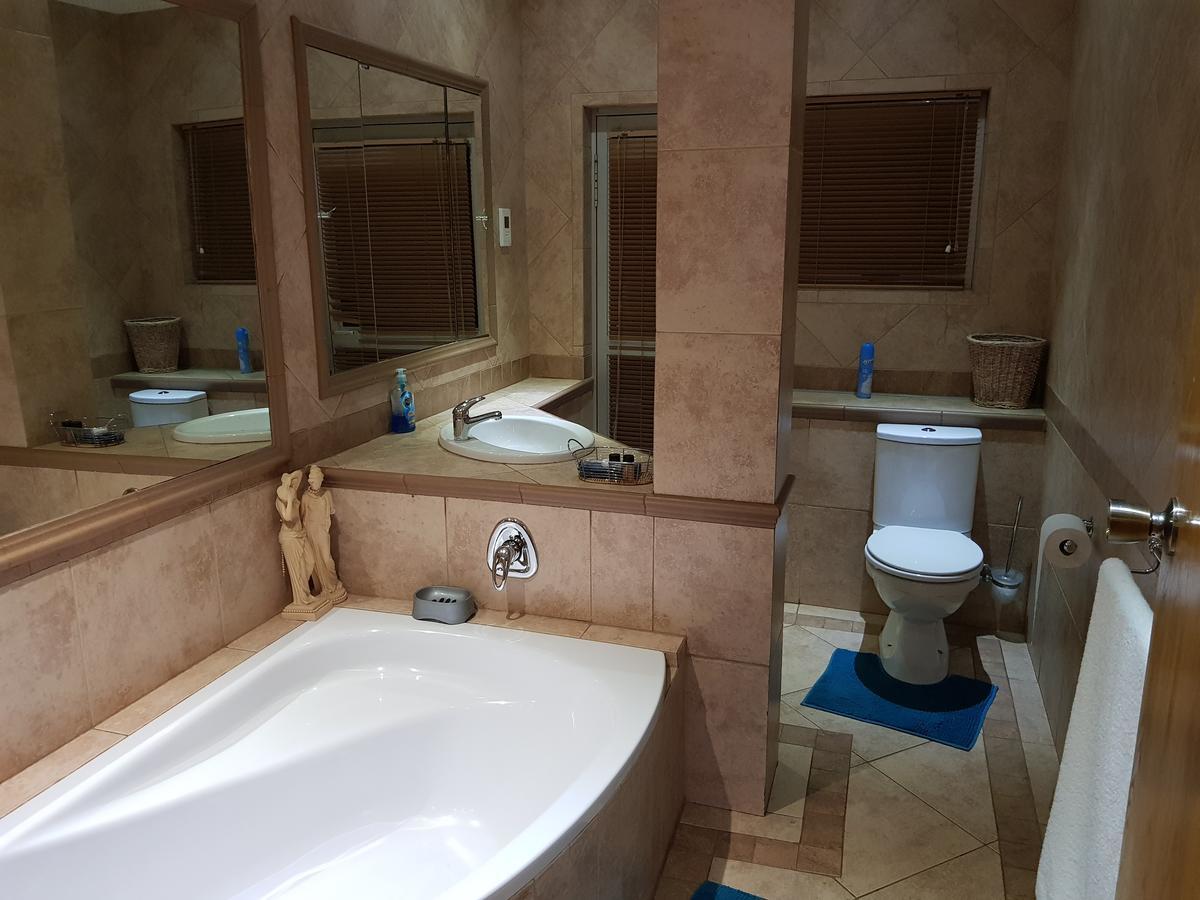 Bubez Guesthouse Бабертон Екстер'єр фото